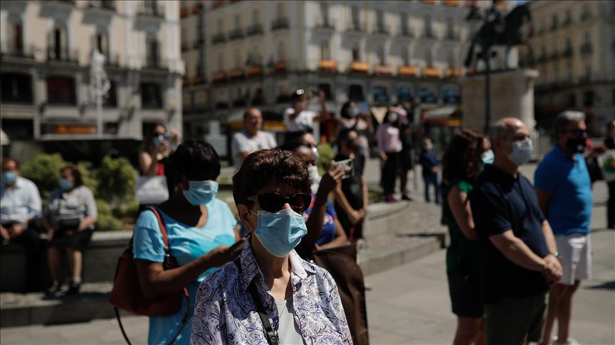 España vuelve a registrar más de mil nuevos casos positivos de coronavirus