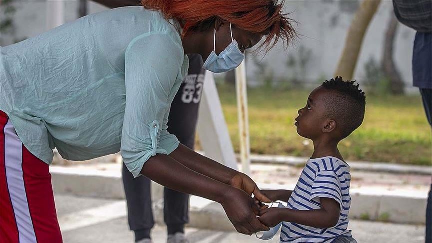 Number of virus cases in Africa tops 992,700