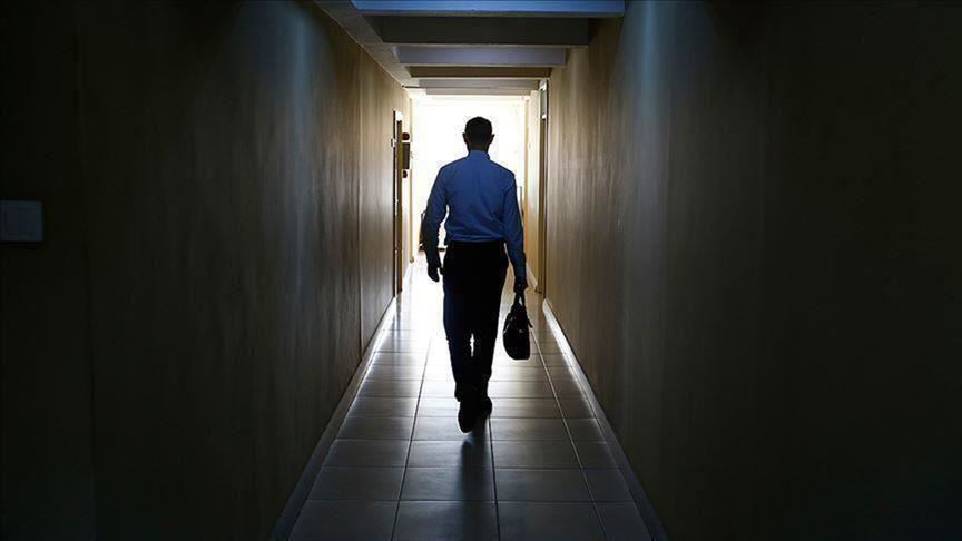 Men take on 5 times more chores during COVID-19: Study