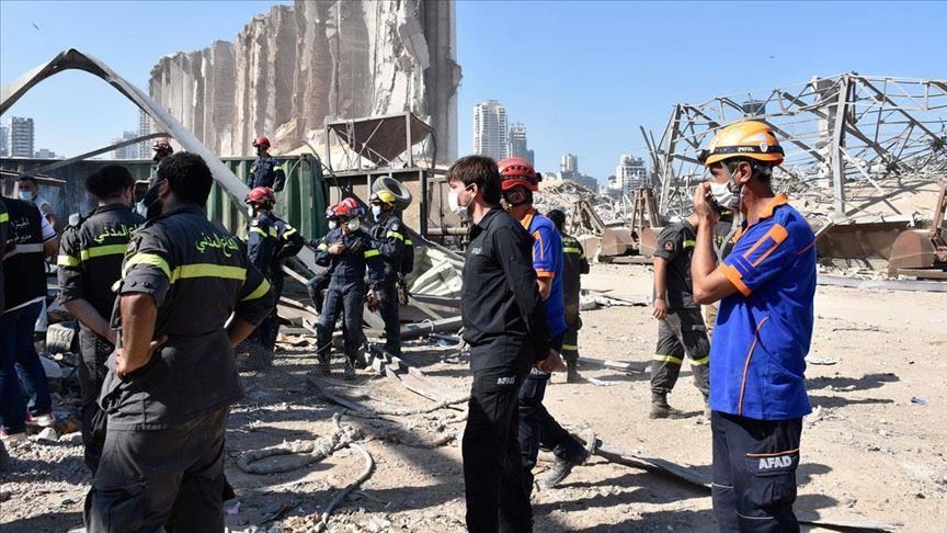 فعالیت تیم‌های امداد و نجات ترکیه در بندر بیروت 