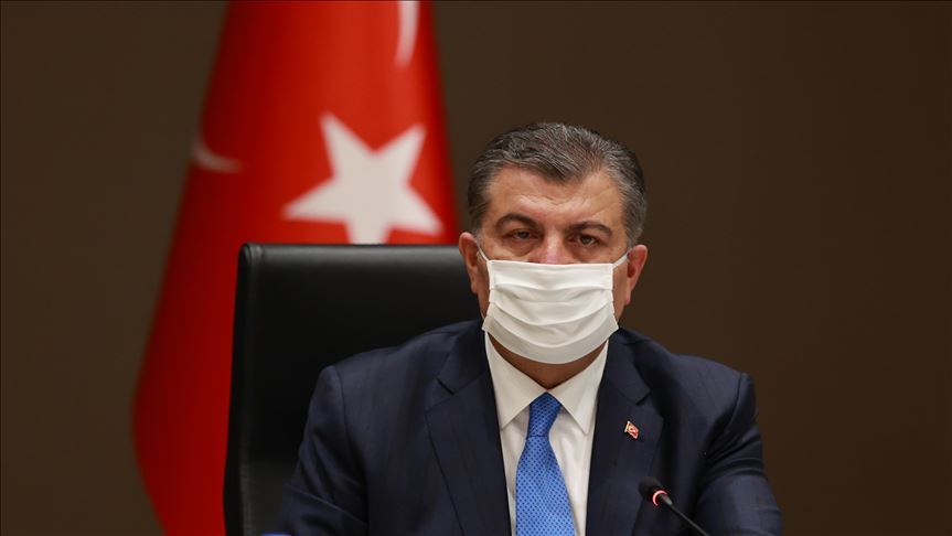 Turkey's health minister accepts wear-a-mask challenge