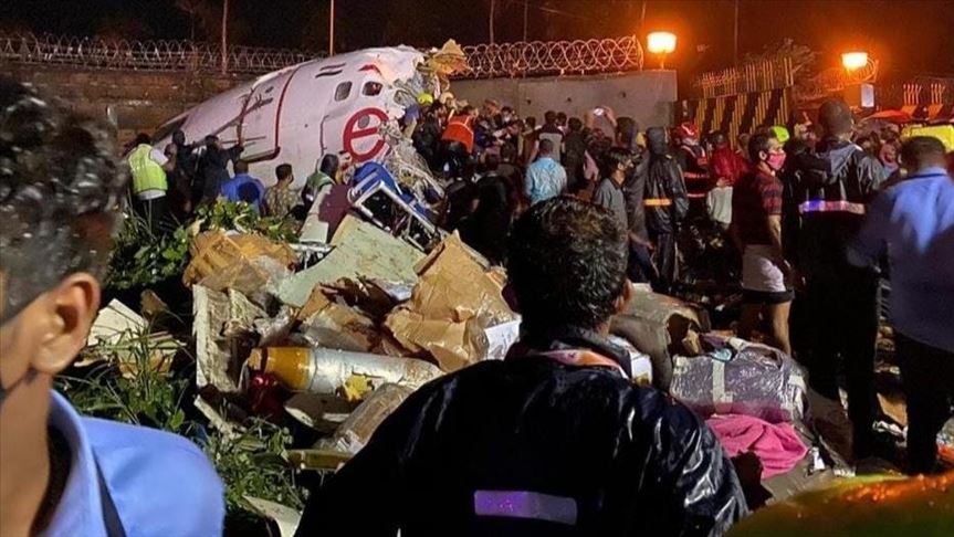 Deslizamiento de un avión en la India deja 17 muertos y más de 100 heridos