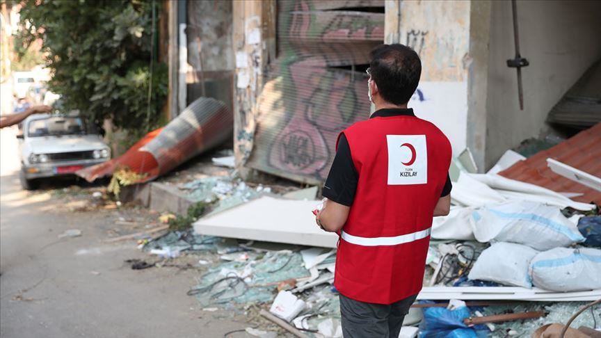 Turkish Red Crescent helps Beirutis after explosion