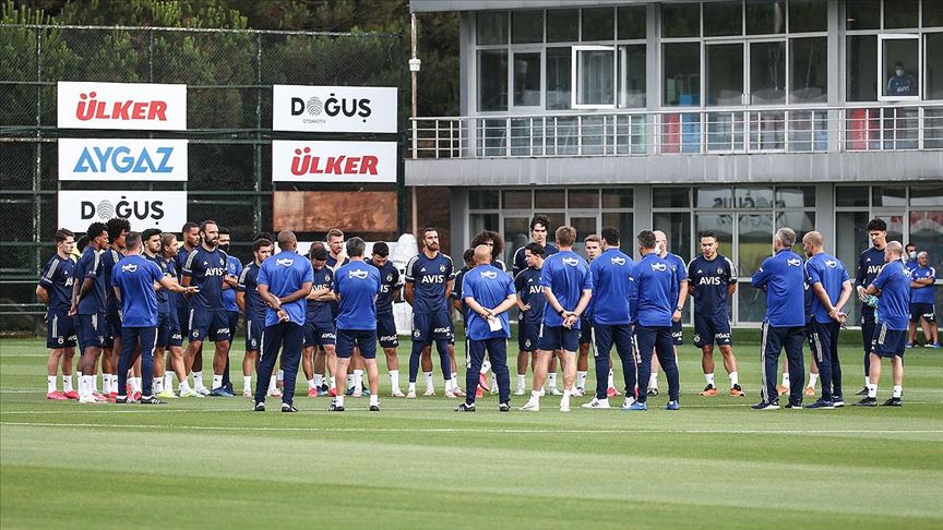 Fenerbahce Yeni Sezon Hazirliklarina Basladi