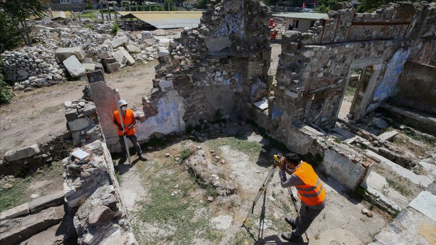 Descubren antigua casa de baños romana en Esmirna, Turquía