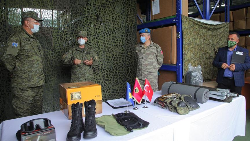 Турция выделила грант силам безопасности Косово