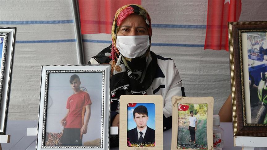 Diyarbakır annelerinden Ödümlü: Çıkıp gelin askerlerimize teslim olun