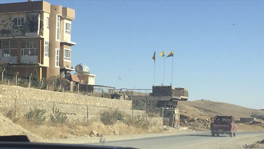 Sincar Dağı'ndaki Ezidiler PKK'nın varlığını protesto ediyor