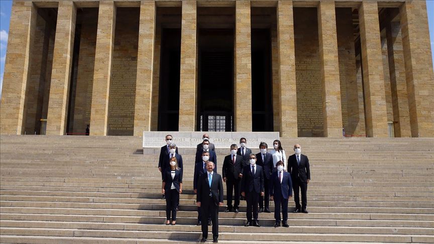 AA Yönetim Kurulu, Ajansın 100. kuruluş yılı dolayısıyla Anıtkabir'de