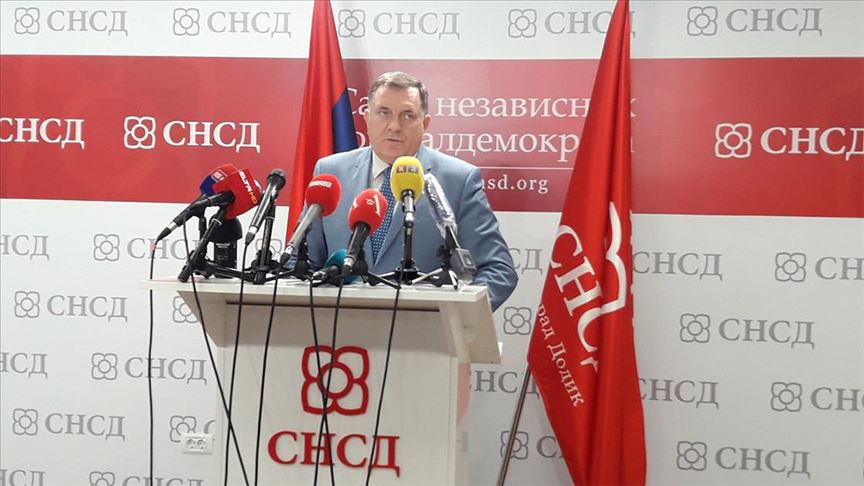 Dodik: Treba vratiti učenike u učionice