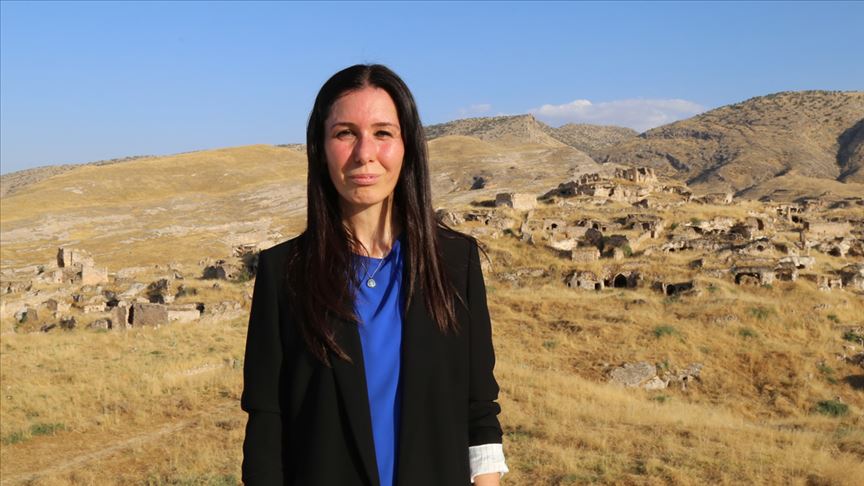 AK Parti'li Çiğdem Karaaslan, Hasankeyf Kalesi incelemesinde konuştu