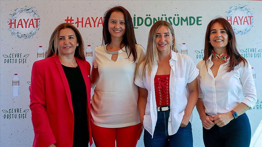 Hayat Su'dan Türkiye'nin ilk geri dönüştürülmüş şişesi