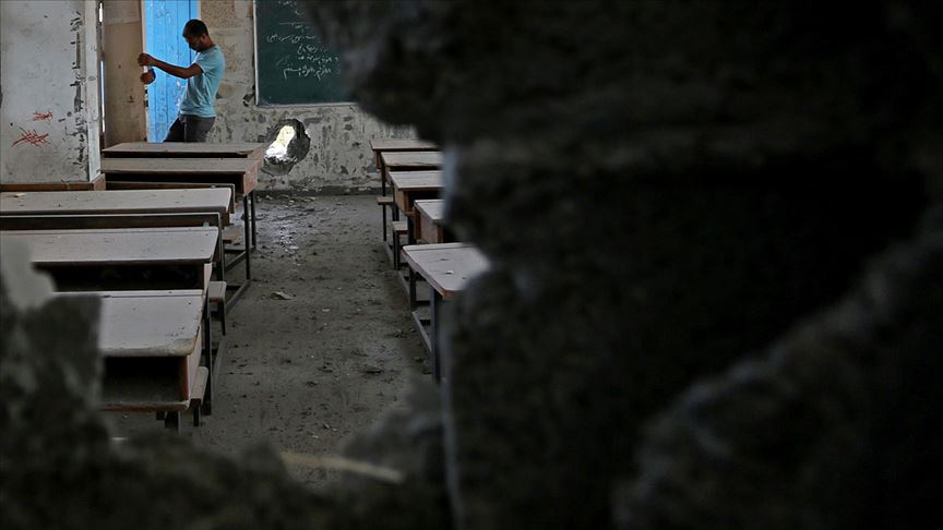 İsrail'den Gazze'deki bir okula füze saldırısı