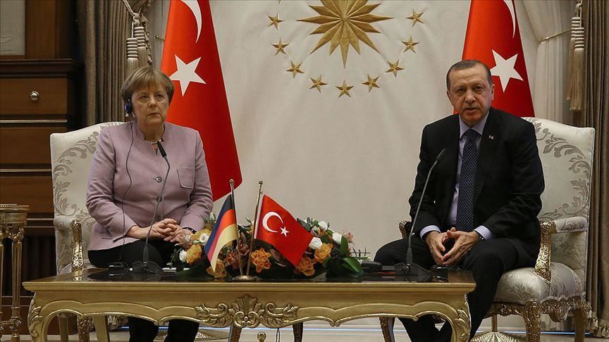 Turski predsjednik Erdogan razgovarao s njemačkom kancelarkom Angelom Merkel