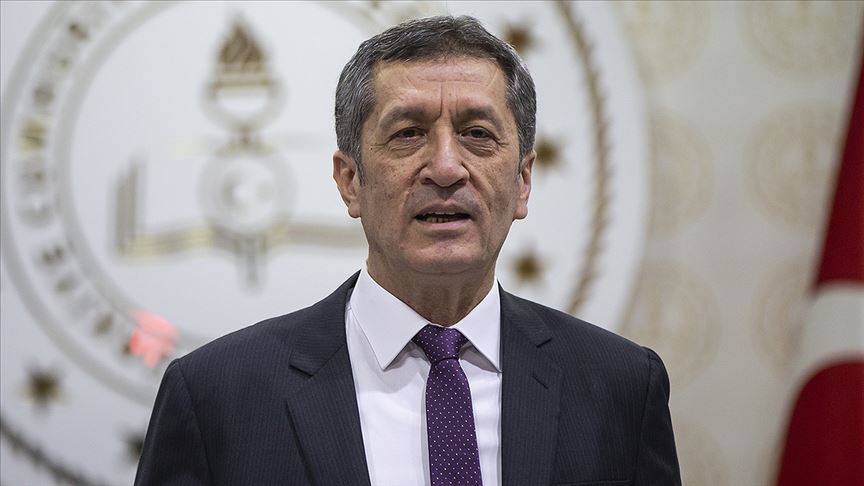Bakan Selçuk: Her dersin uzaktan eğitimle nasıl daha kaliteli verilebileceğine ilişkin çalışmalar yaptık