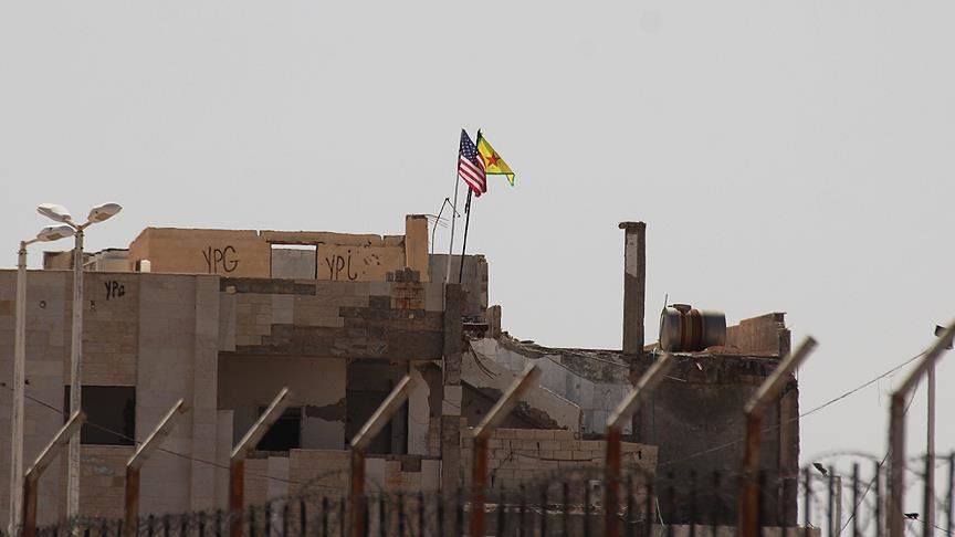 Kurdos, árabes y siríacos forman un bloque político contra el YPG/PKK en sus áreas ocupadas en Siria