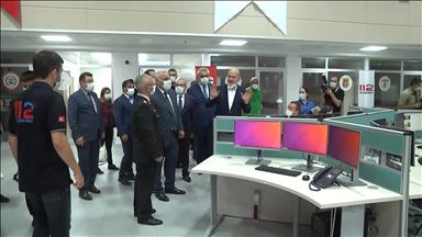 İçişleri Bakanı Soylu, Trabzon 112 Acil Çağrı Merkezi'nde incelemelerde bulundu