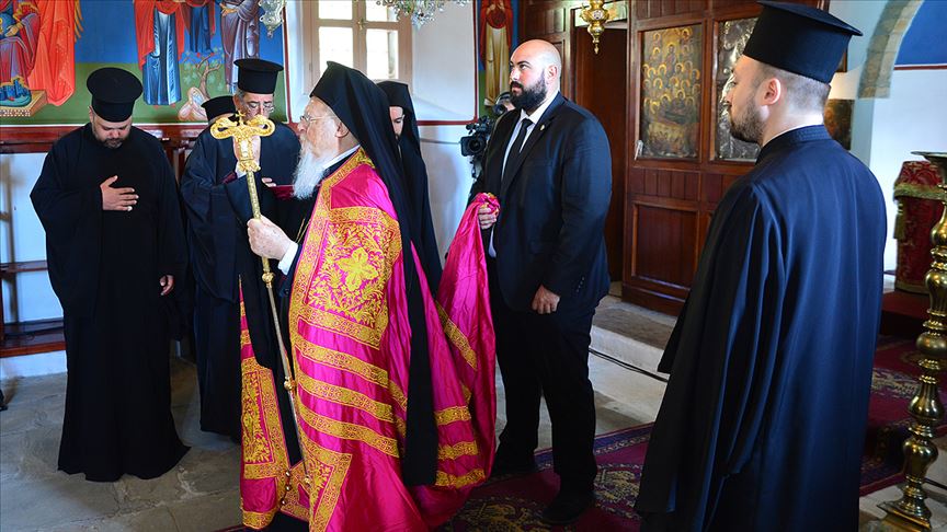 Fener Rum Patriği Bartholomeos Gökçeada'da ayin yönetti