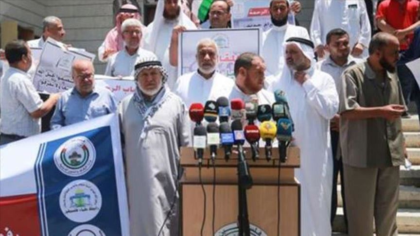 "علماء فلسطين": تطبيع الإمارات مؤامرة ومخالفة شرعية كبيرة