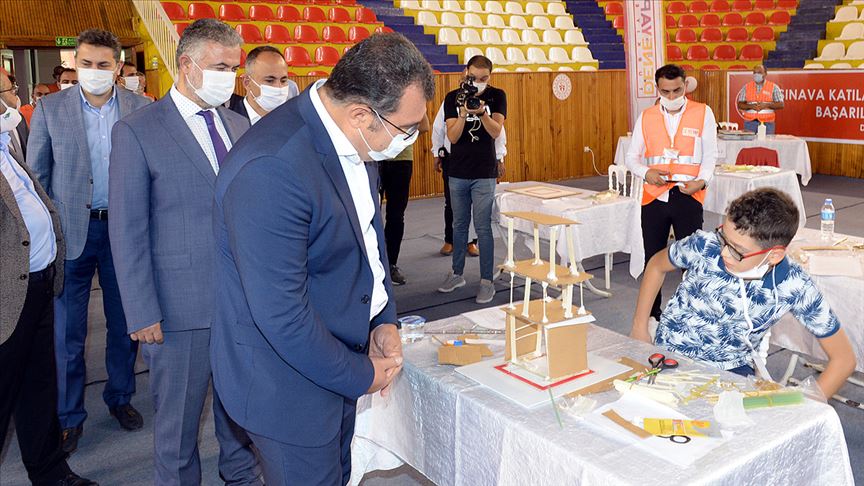 TÜBİTAK'ın Deneyap Teknoloji Atölyeleri ile gençler teknolojinin birçok alanında üretim yapacak