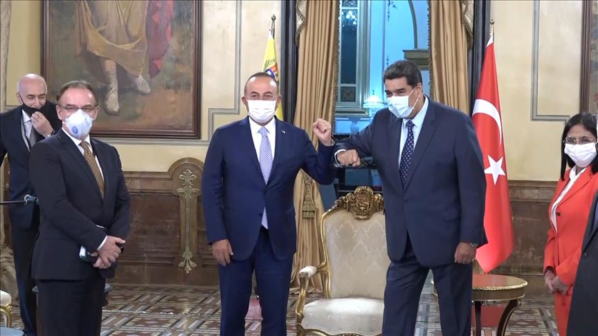 Dışişleri Bakanı Çavuşoğlu, Venezuela Devlet Başkanı Maduro ile bir araya geldi