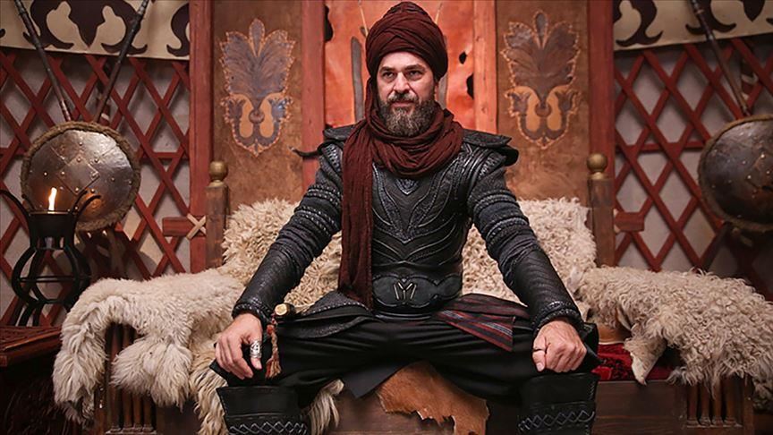 Ertugrul star meets terminally ill Pakistani children