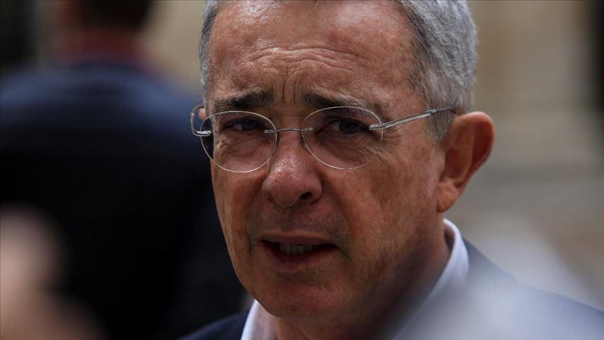 Expresidente colombiano Álvaro Uribe renunció al Senado en medio de un  proceso judicial por manipulación de