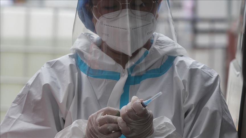 Científicos en Filipinas investigan el uso de saliva para realizar pruebas de COVID-19