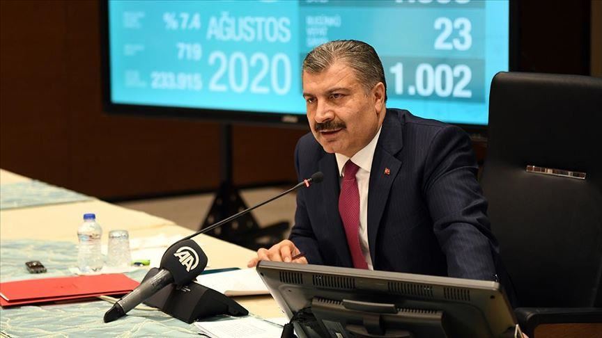وزیر بهداشت ترکیه: دوره جدیدی برای درمان خانگی بیماران کرونایی آغاز می‌کنیم