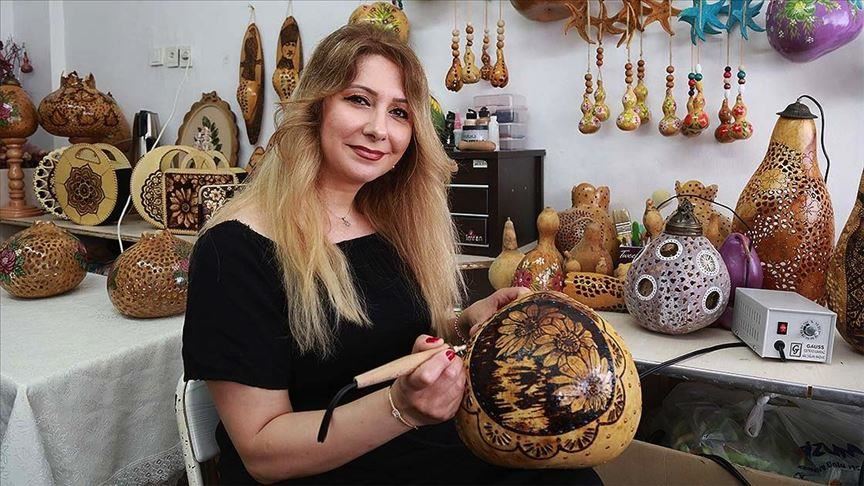 خلق آثار هنری با کدو قلیانی
