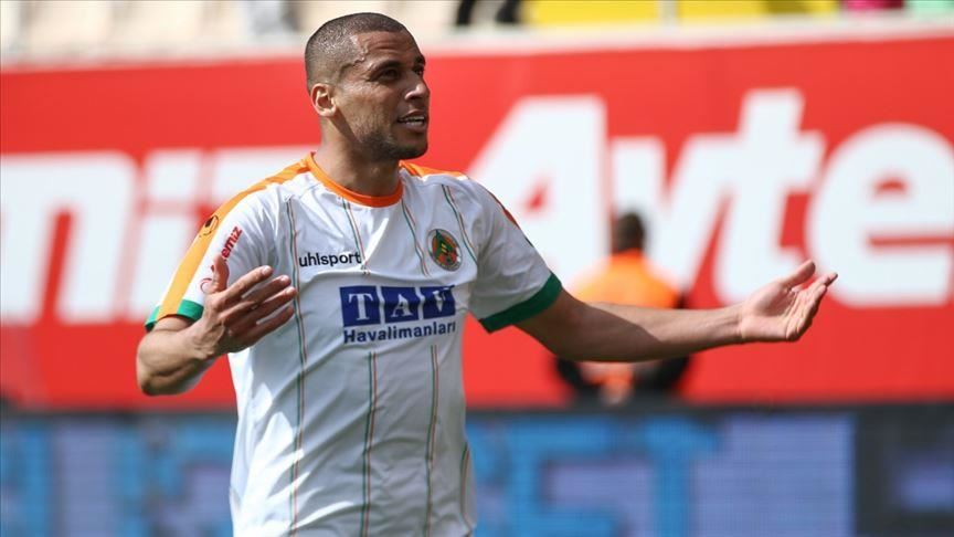 Football: Brazilian defender Welinton joins Besiktas