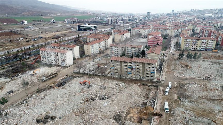 Elazığ ve Malatya'daki depremden etkilenenlerin elektrik ve doğal gaz faturaları 3 ay ertelenecek