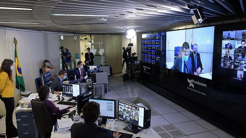 Polémica en Brasil por revocatoria del Senado a vetos presidenciales sobre reajustes salariales y uso de mascarillas