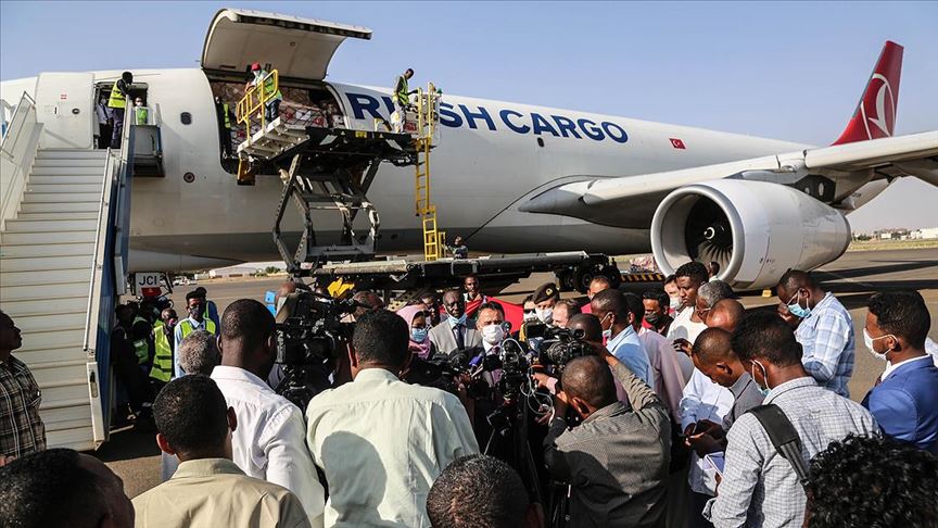 Türkiye'den Kovid-19'la mücadele için Sudan'a tıbbi yardım 