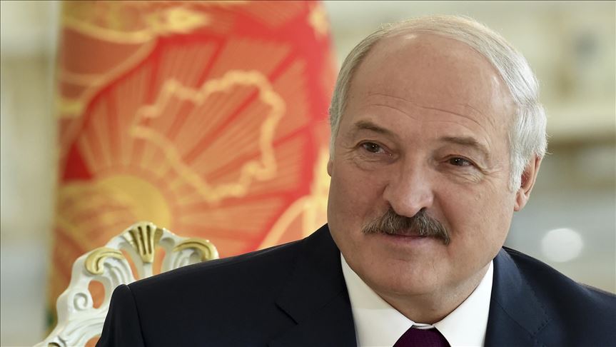 El presidente de Bielorrusia se burla de la oferta de mediación de Francia 