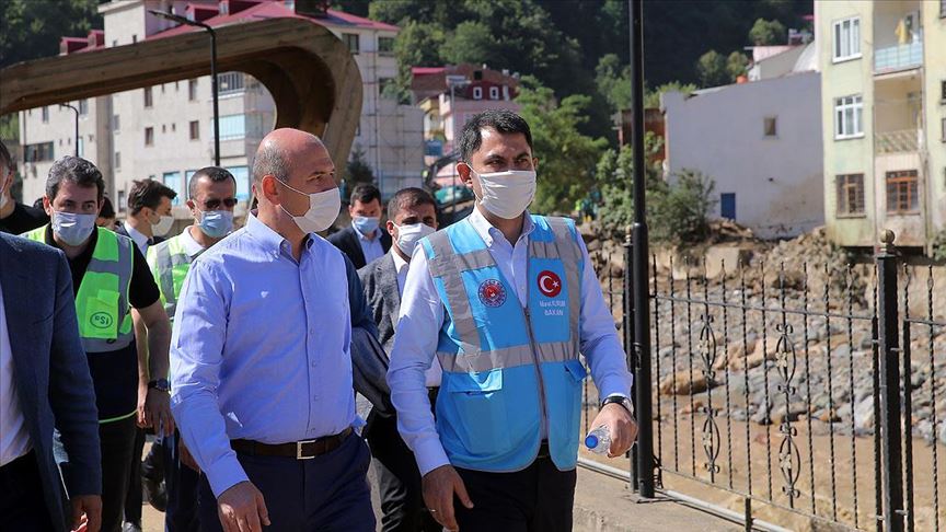 Bakan Kurum'dan selden etkilenen Doğankent'te 150, Dereli'de 200 konut müjdesi