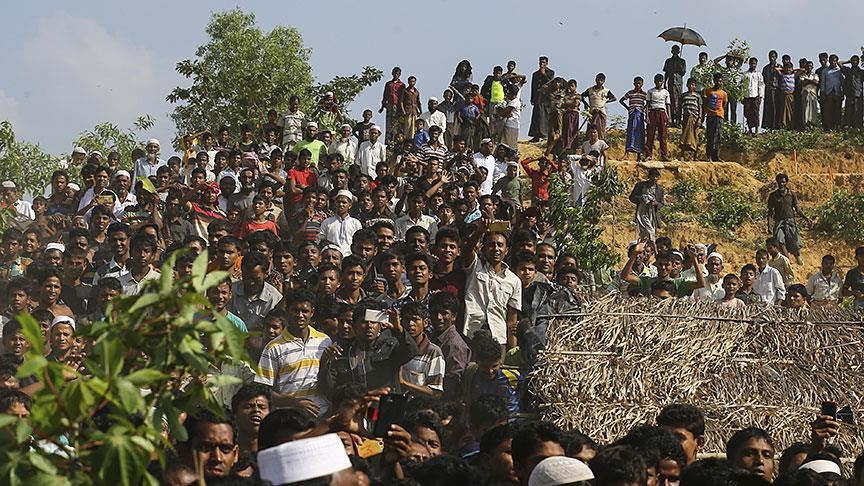 Uluslararas Af rg t Arakanl lar at malar nedeniyle apraz