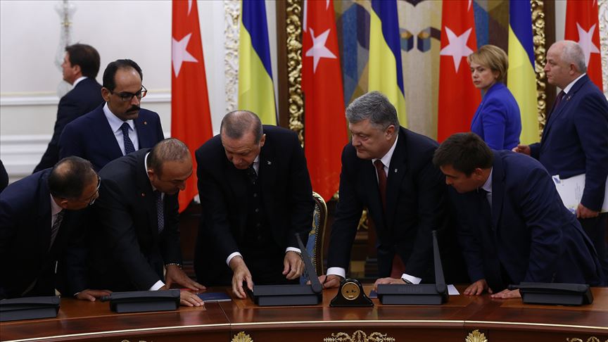 Ukrayna'dan Bakan Çavuşoğlu, Cumhurbaşkanlığı Sözcüsü Kalın ve Baykar Genel Müdürü Bayraktar'a devlet nişanı