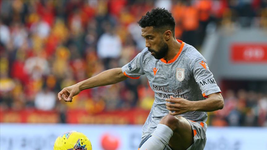 Medipol Başakşehir, Gael Clichy'ye veda etti