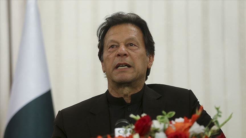 Pakistan premier phones Afghan head of peace talks