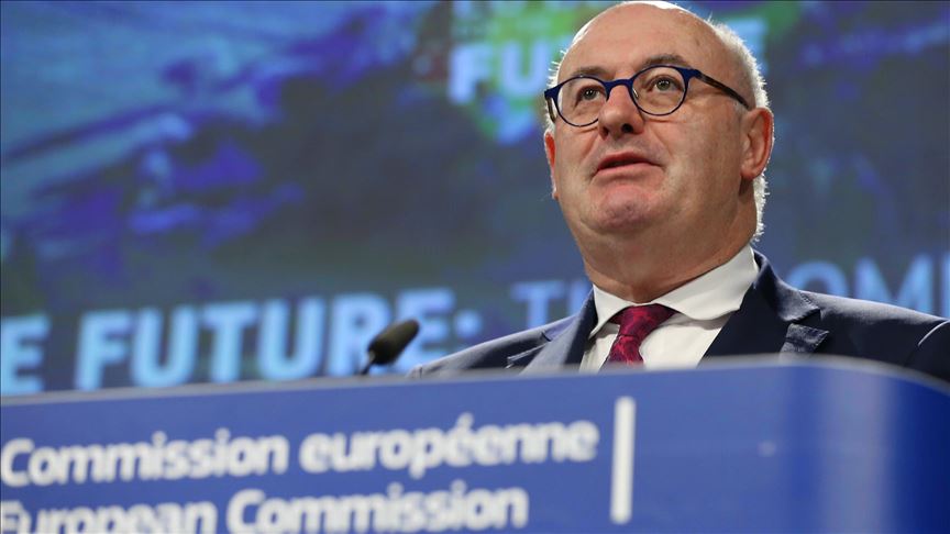 EU commissioner resigns for breaking COVID-19 measures
