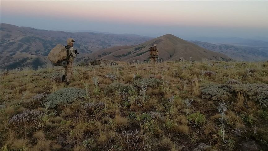 Diyarbakır'da narko-terör operasyonu sürüyor