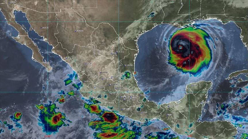 El huracán ‘Laura’ se debilitó a categoría 2 luego de tocar tierra cerca de Luisiana, EEUU