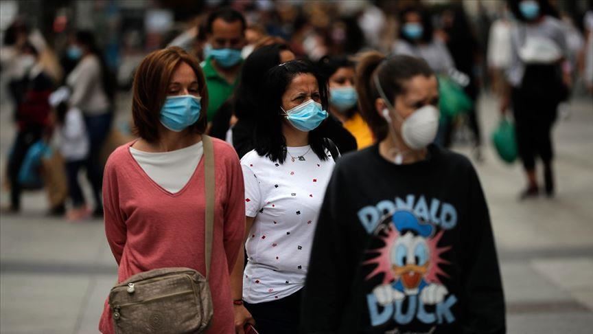 Spain breaks pandemic record with over 9,700 new cases