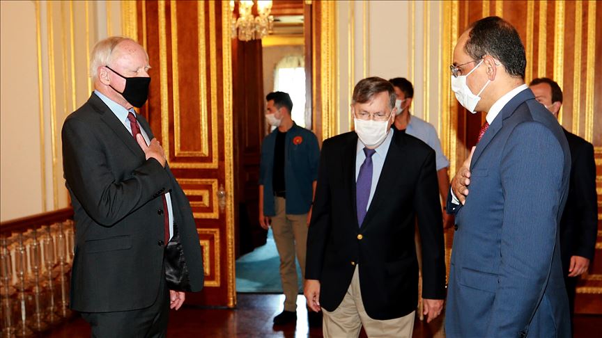 Kalin et Jeffrey discutent de la crise syrienne