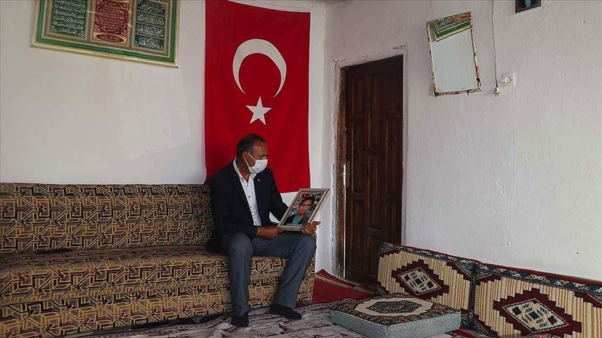 Ağrılı babadan teröristlerce dağa kaçırılan kızına 'Korkma, kaç gel' çağrısı