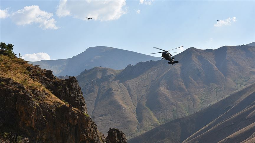 Hakkari'de 2 terörist etkisiz hale getirildi