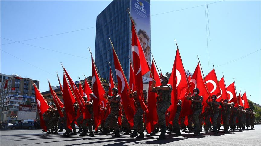 Presidente de Turquía conmemoró el 98º aniversario del Día de la Victoria 