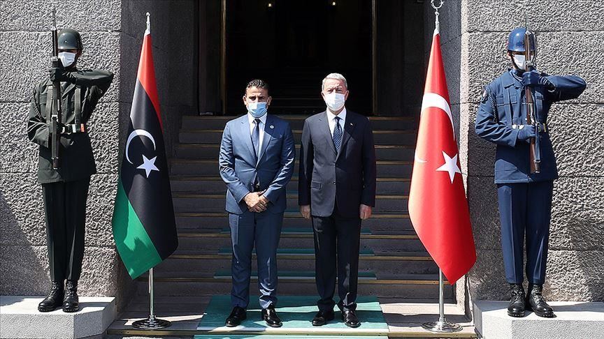 وزرای دفاع ترکیه و لیبی دیدار کردند