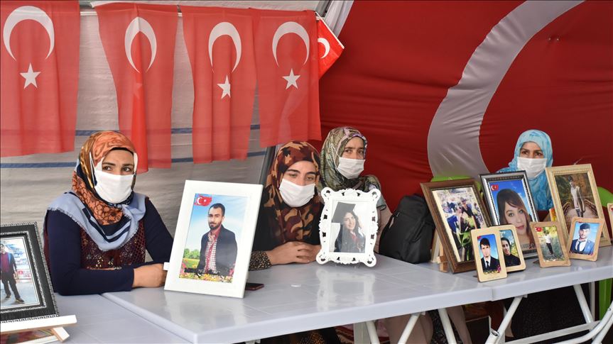 Así surgió la protesta de mujeres por el regreso de sus hijos secuestrados por el PKK en Turquía